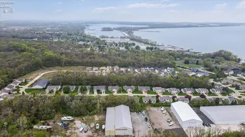 View/Area - 340 Lighthouse Oval, Marblehead, OH 43440 photo 4 of 11