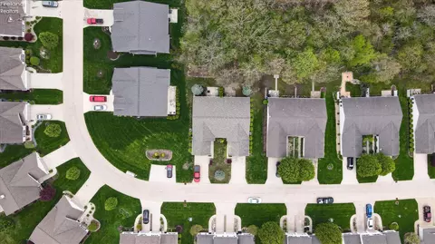 View/Area - 340 Lighthouse Oval, Marblehead, OH 43440 photo 9 of 11