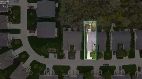 View/Area - 340 Lighthouse Oval, Marblehead, OH 43440 photo 1 of 11