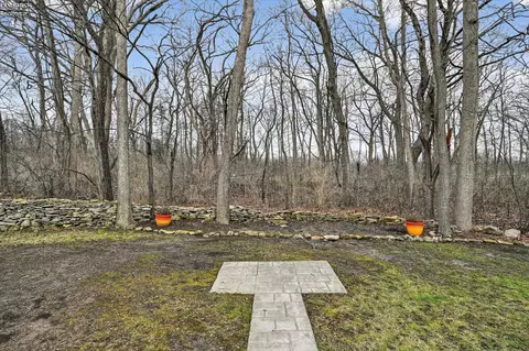 Exterior - 340 Lighthouse Oval, Marblehead, OH 43440 photo 11 of 11