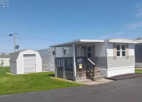 1420 E Main St #31, Bellevue, OH 44811