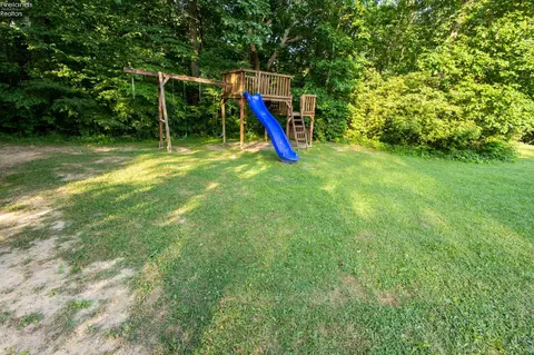Exterior - 1007 Overlook Dr, Willard, OH 44890 photo 10 of 10