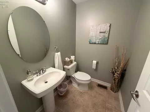 Bath - 613 Summerfield Pl, Huron, OH 44839 photo 1 of 3