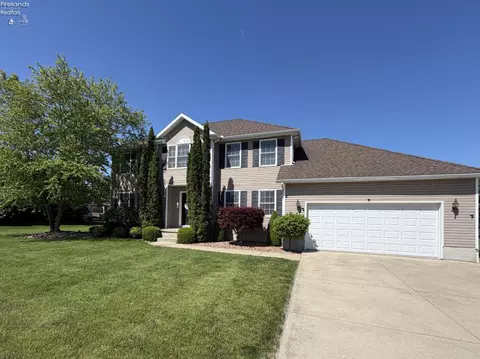 613 Summerfield Pl, Huron, OH 44839