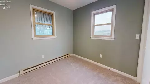 Bedroom - 3392 Austin Dr, Willard, OH 44890 photo 1 of 4