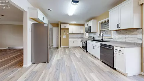 Kitchen - 3392 Austin Dr, Willard, OH 44890 photo 4 of 4