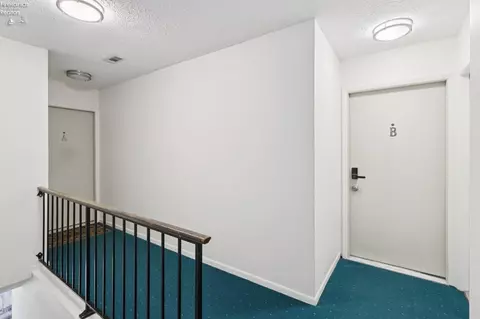 Entry Way - 352 Main St #B, Huron, OH 44839 photo 2 of 2