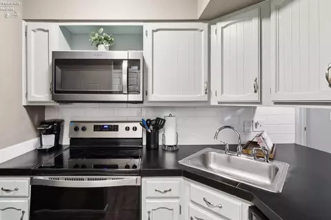 Kitchen - 352 Main St #B, Huron, OH 44839 photo 3 of 5
