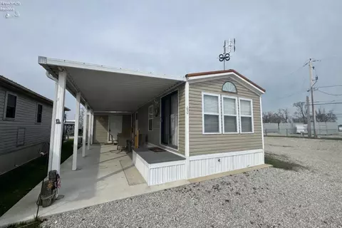 1220 W Richey Rd #60, Port Clinton, OH 43452