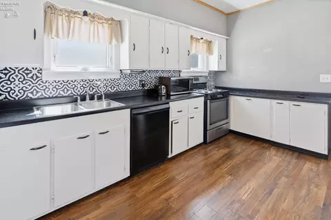 Kitchen - 348 E 4th St, Elmore, OH 43416 photo 2 of 4