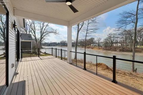 Exterior - 1133 Sheltered Brook Dr, Huron, OH 44839 photo 2 of 5