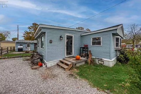 265 S Meachem Rd #3, Port Clinton, OH 43452