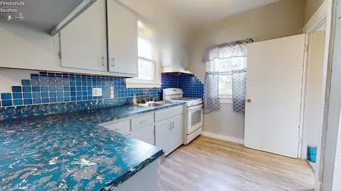 Kitchen - 529 S Main St, Willard, OH 44890 photo 1 of 2