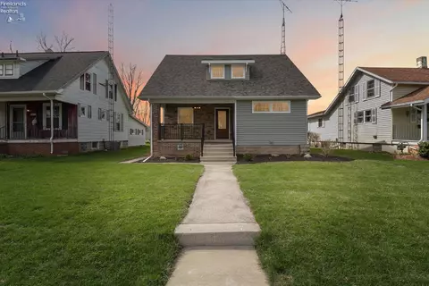 547 N Church St, Oak Harbor, OH 43449