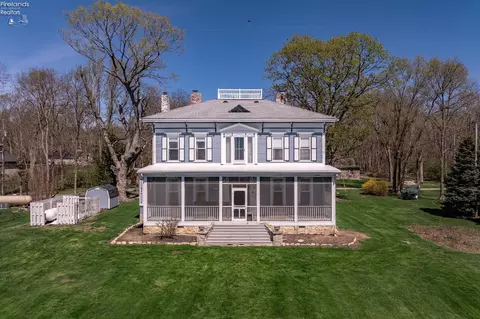 1860 S Shore Dr, Middle Bass, OH 43446
