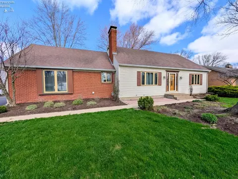 317 Cedar Brk, Sandusky, OH 44870