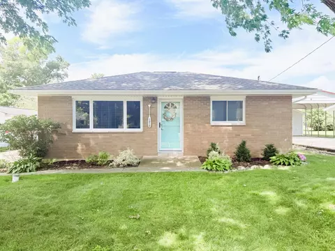 2078 Willowcove Dr, Marblehead, OH 43440