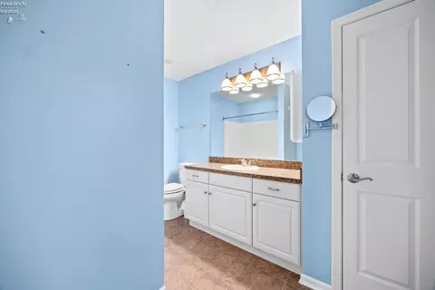Bath - 3817 Windsor Bridge Cir, Huron, OH 44839 photo 2 of 3