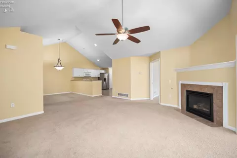 Living - 3817 Windsor Bridge Cir, Huron, OH 44839 photo 2 of 6