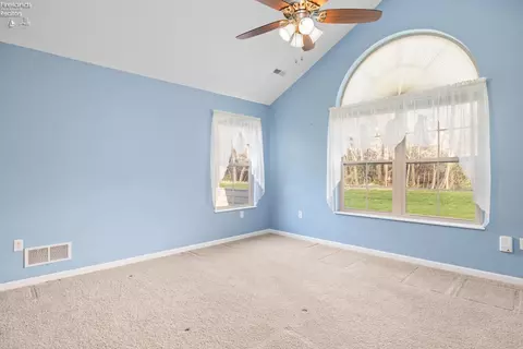Bedroom - 3817 Windsor Bridge Cir, Huron, OH 44839 photo 4 of 5