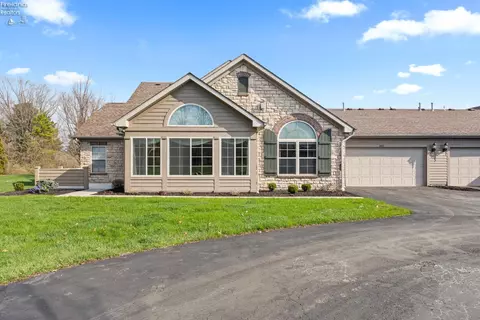 3817 Windsor Bridge Cir, Huron, OH 44839