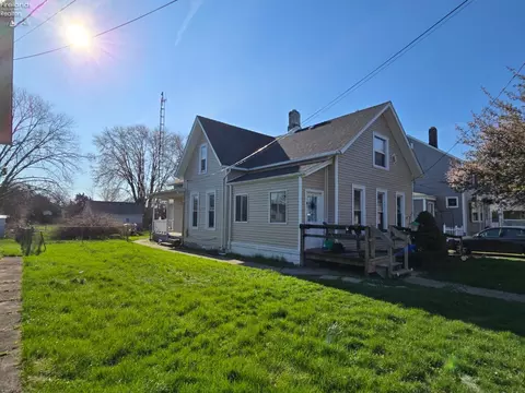 1410 Mckinley St, Sandusky, OH 44870