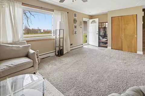 Entry Way - 557 E Maple St, Clyde, OH 43410 photo 1 of 1
