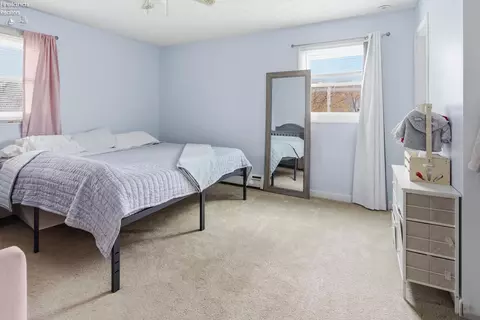 Bedroom - 557 E Maple St, Clyde, OH 43410 photo 6 of 6