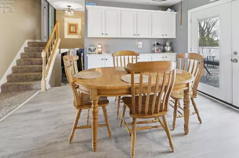 Dining - 557 E Maple St, Clyde, OH 43410 photo 1 of 2