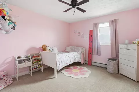 Bedroom - 557 E Maple St, Clyde, OH 43410 photo 4 of 6
