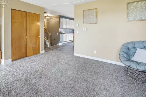 Other - 557 E Maple St, Clyde, OH 43410 photo 2 of 6