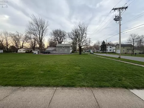 52 N Pleasant St, Norwalk, OH 44857