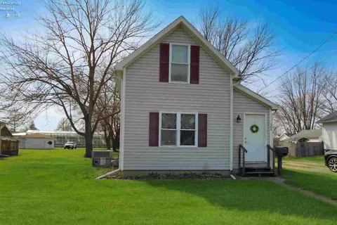 509 N Locust St, Oak Harbor, OH 43449