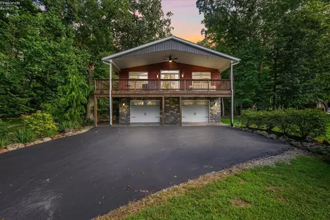 3175 S Memorial Shoreway Dr, Marblehead, OH 43440