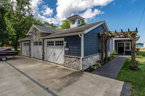 1049 Sr 357, Put In Bay, OH 43456