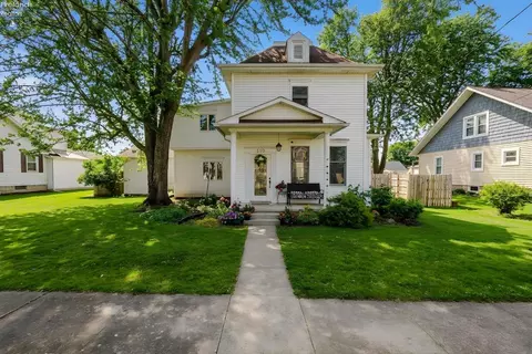 210 Walnut St, Lindsey, OH 43442
