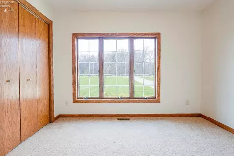 Bedroom - 3408 Liberty Rd, Willard, OH 44890 photo 6 of 10