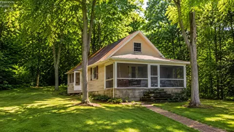 1849 Put In Bay Rd, Put In Bay, OH 43456