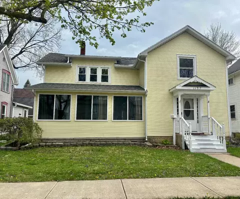1107 Garrison St, Fremont, OH 43420