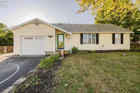 2058 Skyline Dr, Marblehead, OH 43440