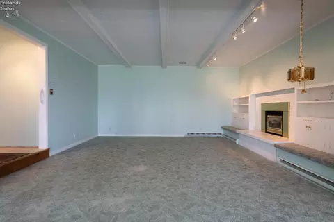 Living - 4009 E Broadway Rd, Willard, OH 44890 photo 8 of 9