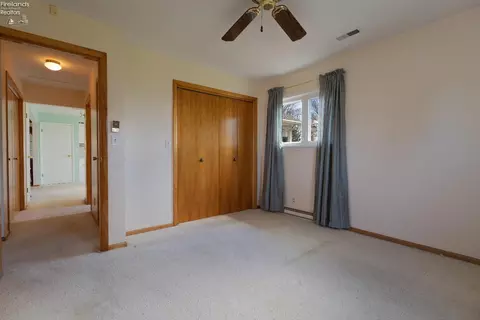 Bedroom - 4009 E Broadway Rd, Willard, OH 44890 photo 3 of 5