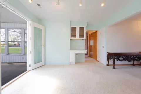 Living - 4009 E Broadway Rd, Willard, OH 44890 photo 1 of 9