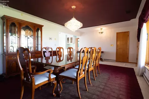 Dining - 4009 E Broadway Rd, Willard, OH 44890 photo 4 of 4