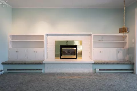 Living - 4009 E Broadway Rd, Willard, OH 44890 photo 5 of 9