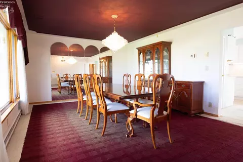 Dining - 4009 E Broadway Rd, Willard, OH 44890 photo 3 of 4