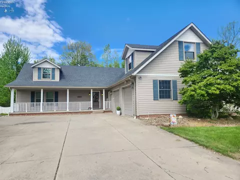 1457 S Marblewood Dr, Marblehead, OH 43440