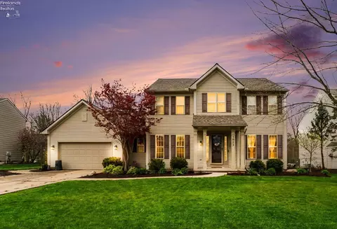 1023 Coopers Run, Amherst, OH 44001