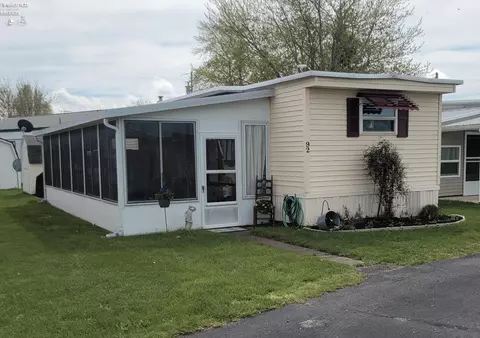 999 N Buck Rd #92, Marblehead, OH 43440