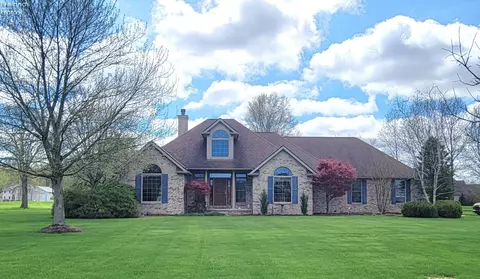 112 Mallard Creek Run, Lagrange, OH 44050